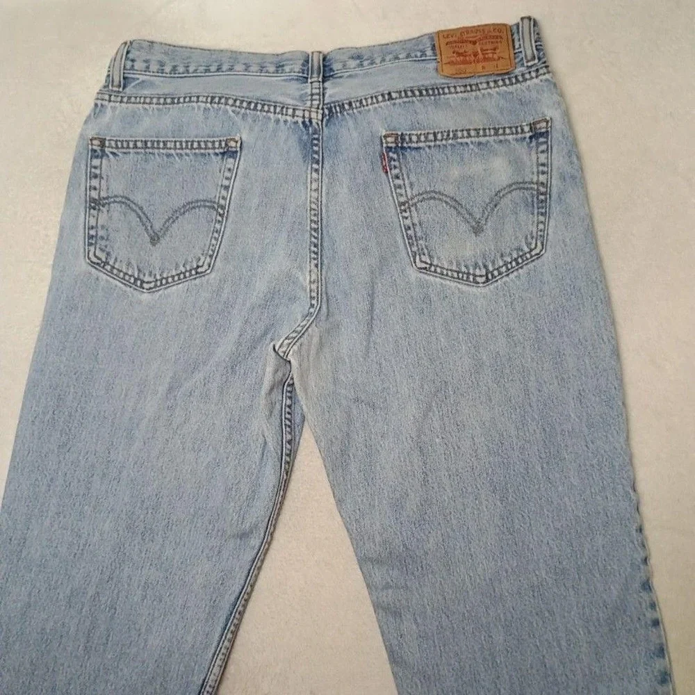 Levis 550 Jeans Mens 35x31 Blue Y2k Relaxed Tapered Light Wash Denim 5-Pocket